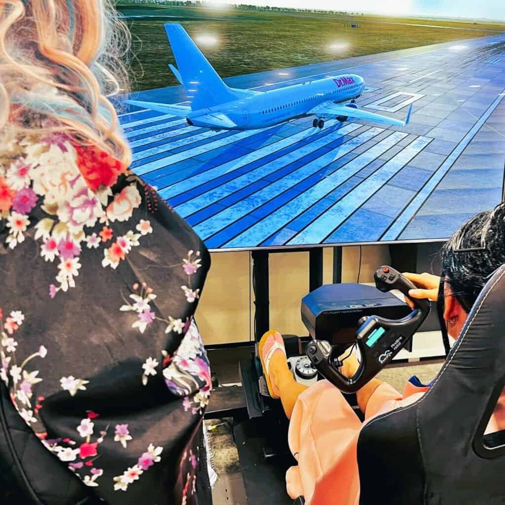 Dr. Max RoarFun BrandMe emotional branding flight experience with Boeing flight motion simulator